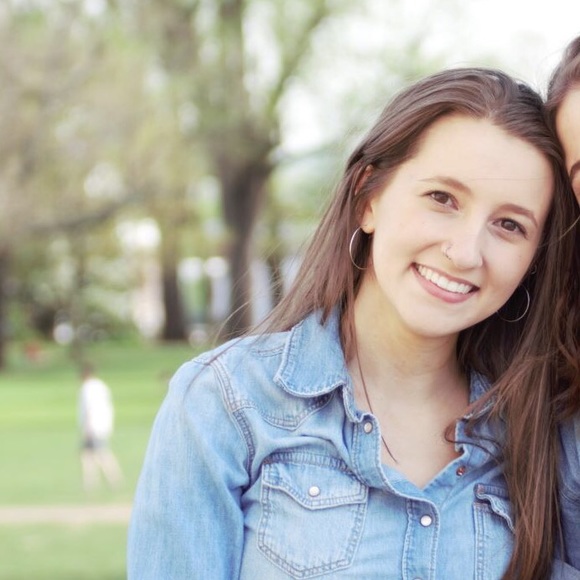 Meet your Posher, Michaela - Picture 1 of 1